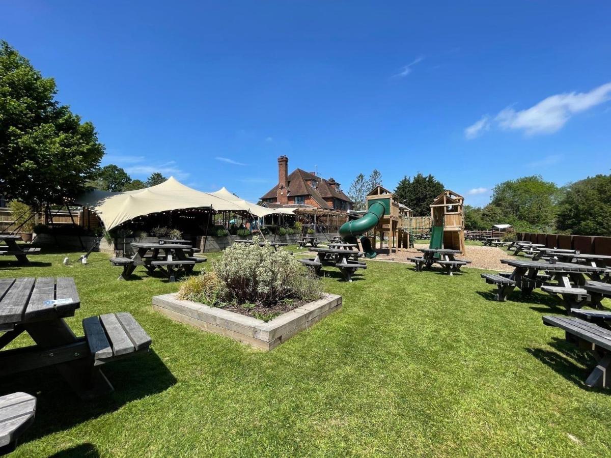 The Star Inn Lingfield Esterno foto