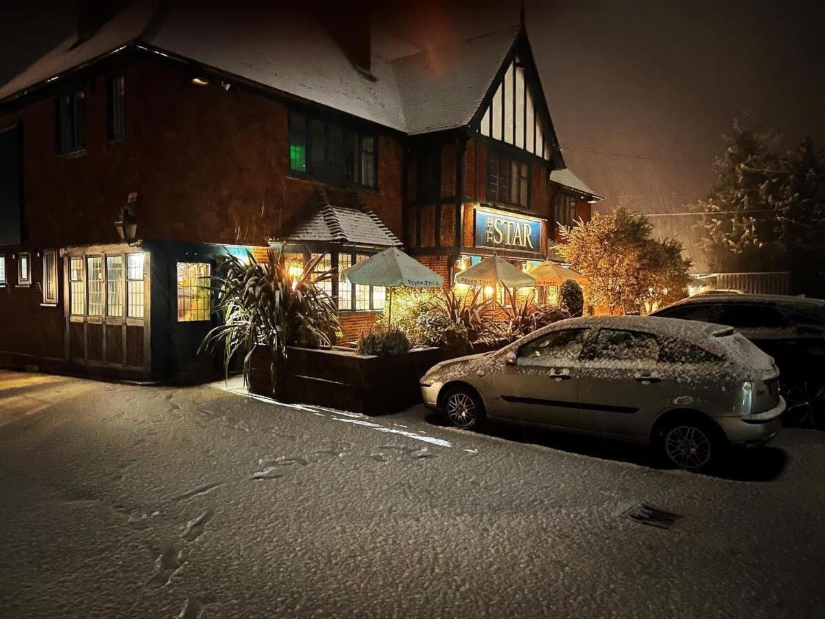 The Star Inn Lingfield Esterno foto